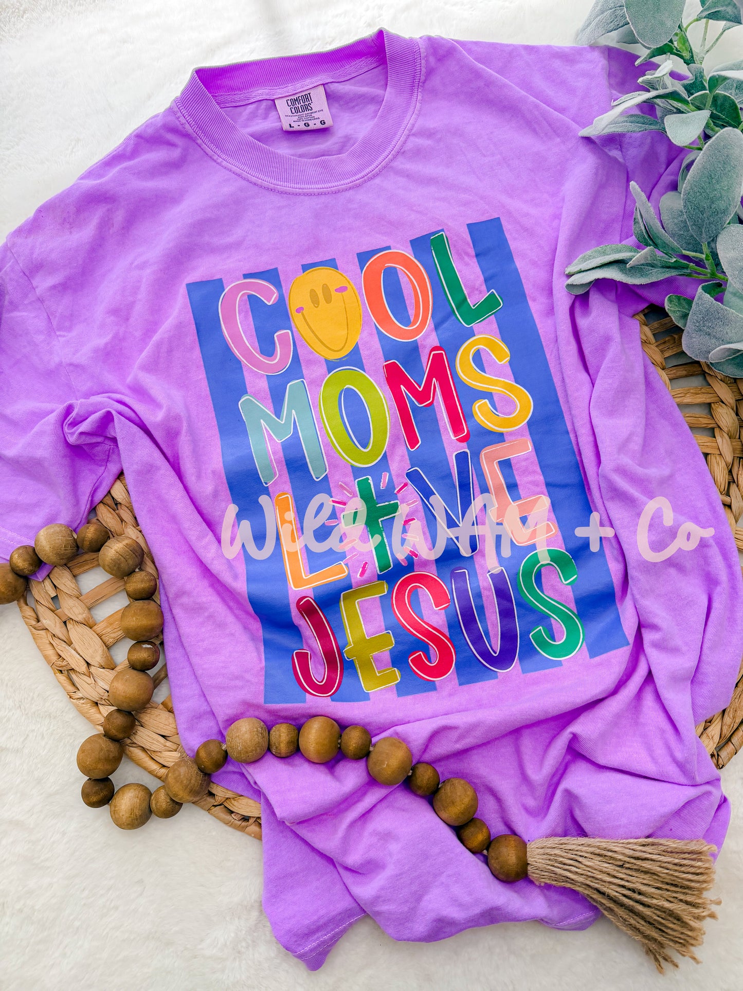 Cool moms love jesus