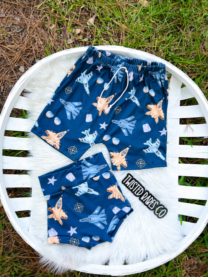 Shorts (Knee length)