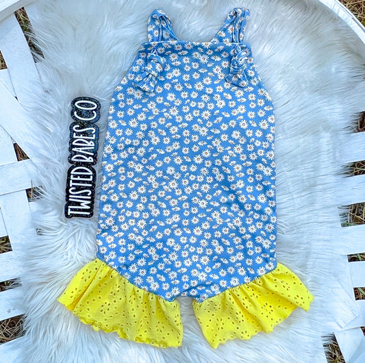 Bottom ruffles