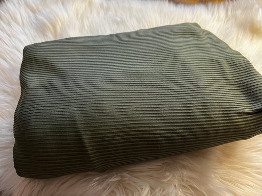 Dark green rib