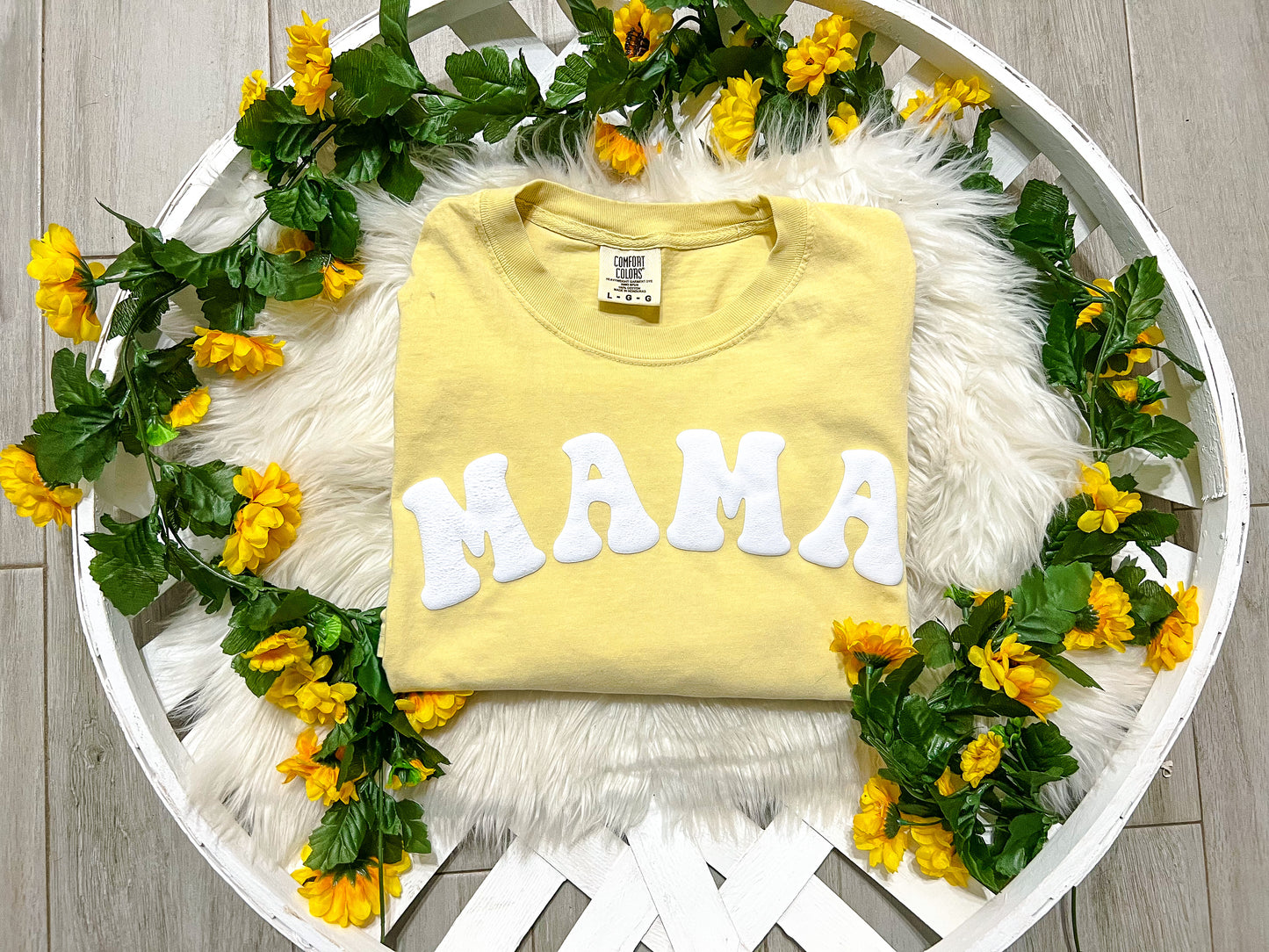 Puff vinyl mama t-shirt